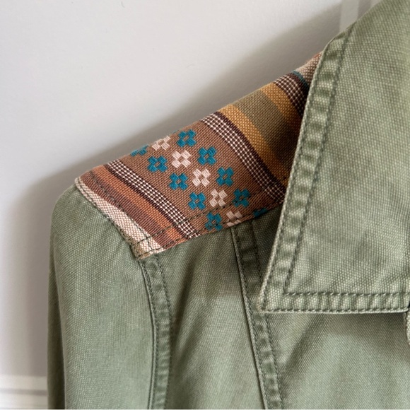 Green Zara Shirt - Picture 2 of 4